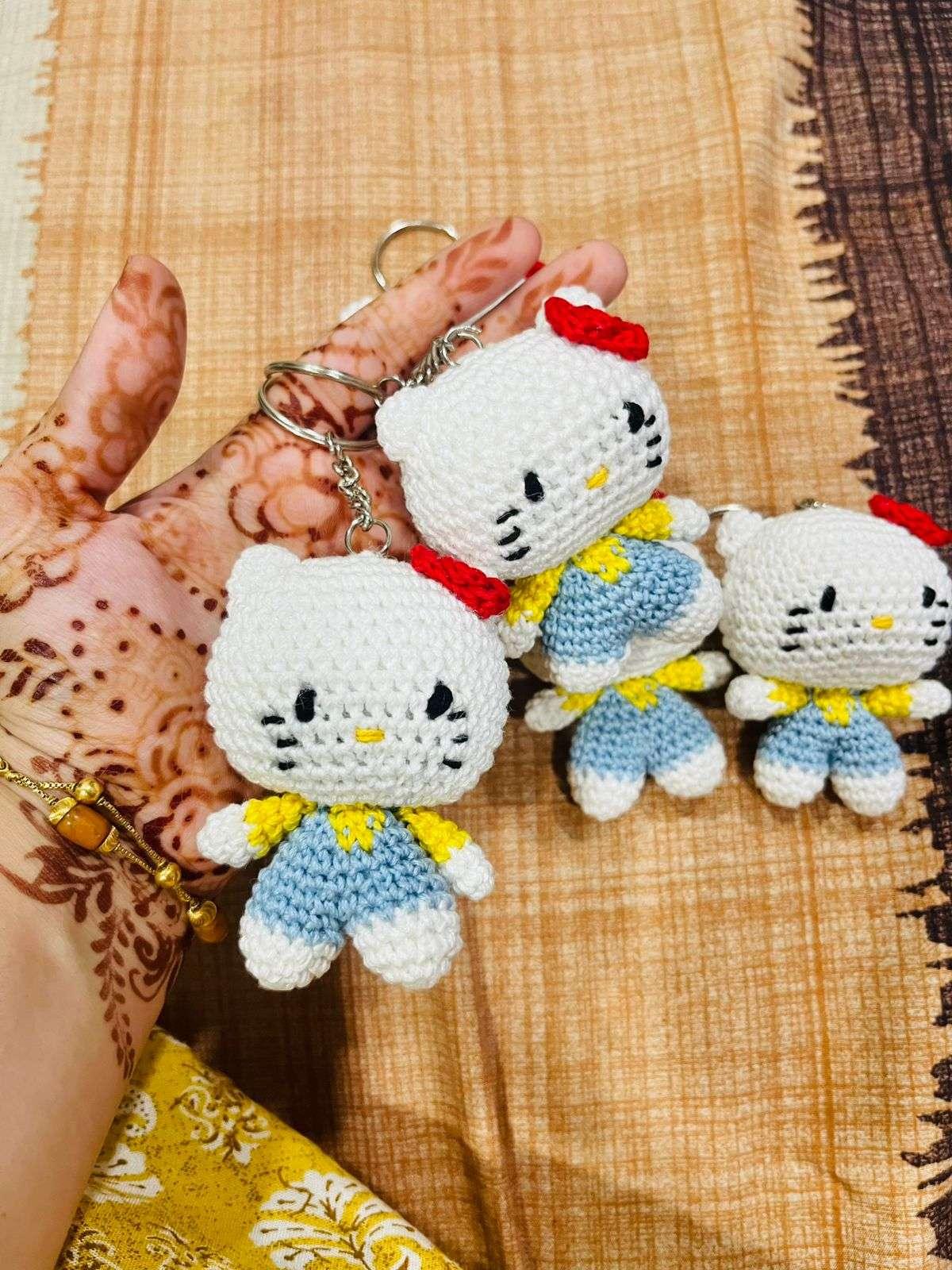 Hello kitty keychains - Image 1
